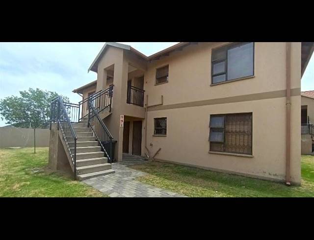 2 BEDROOM APARTMENT FOR SALE IN PARKRAND